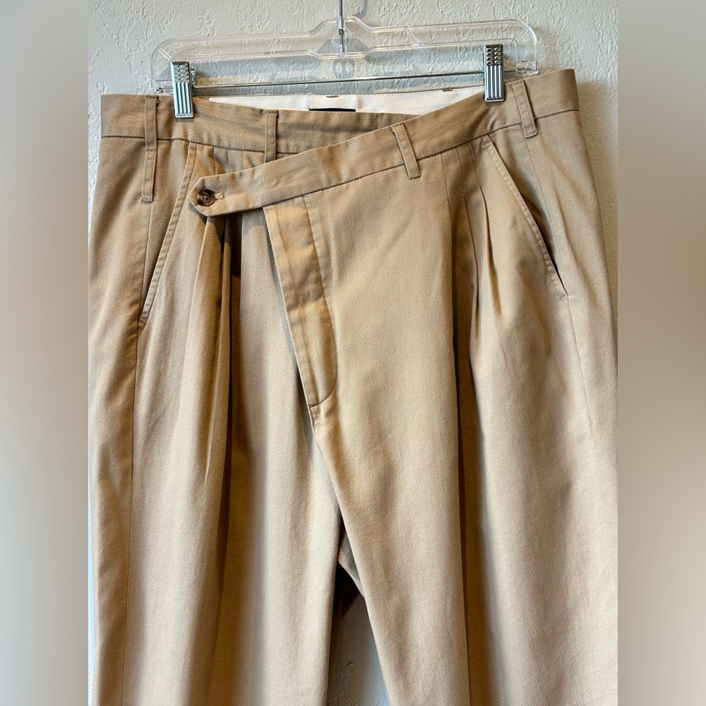 R13 Cropped Triple-pleat Crossover Trousers In Beige - Picture 6 of 16